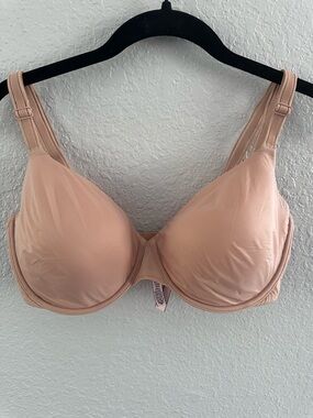 Victoria’s Secret Lined Perfect Coverage Bra 34DDD Nude Underwire Bra